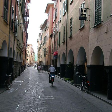Vista Sul Carruggio, Centro Storico Di Chiavari Exterior foto