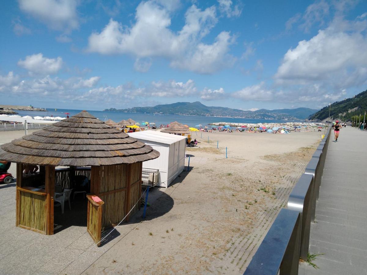 Vista Sul Carruggio, Centro Storico Di Chiavari Exterior foto